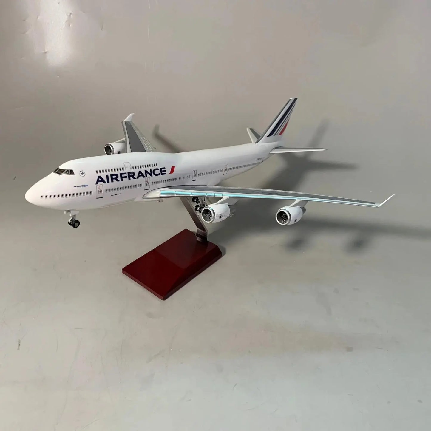 Boeing 747