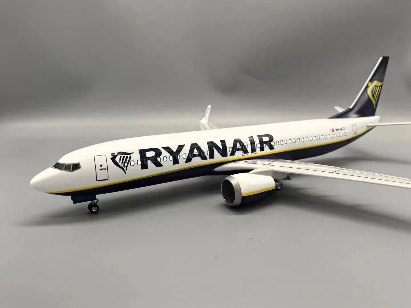 Boeing 737