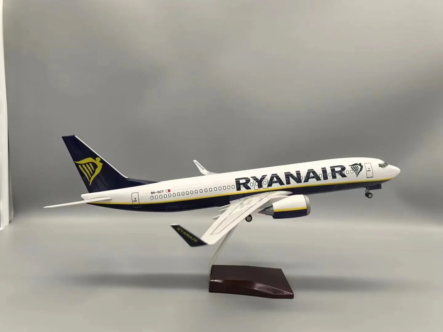 Boeing 737