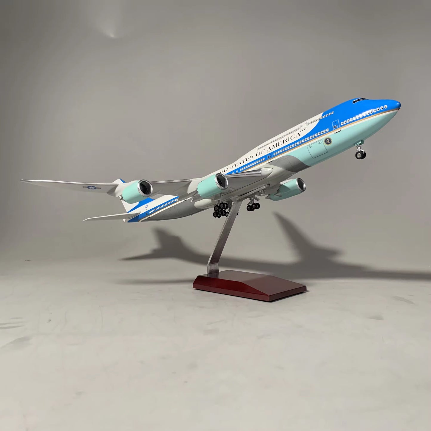 Boeing 747 – Échelle 1:150 – Finition Premium