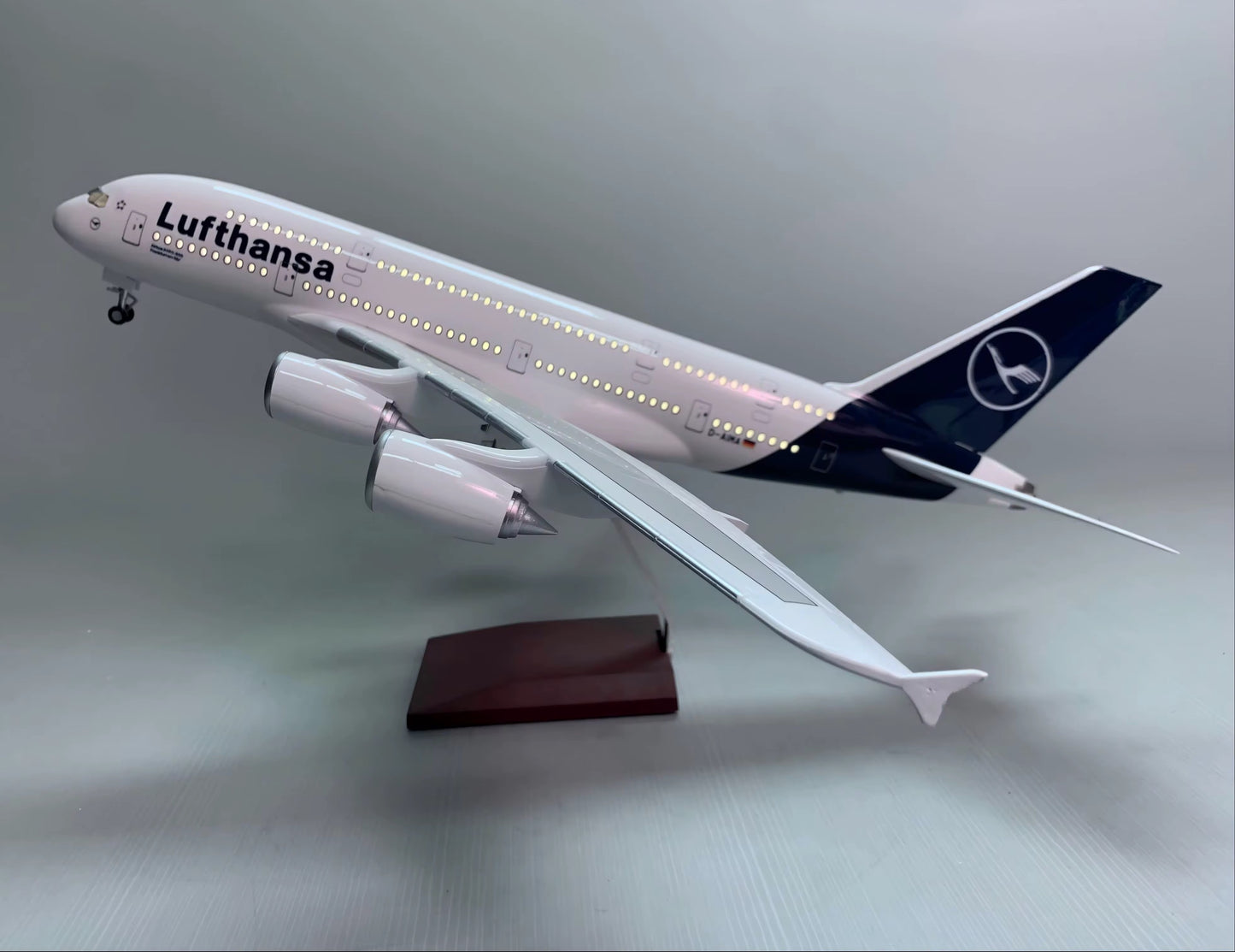 Airbus A380 - Échelle 1:160 - Finition Premium