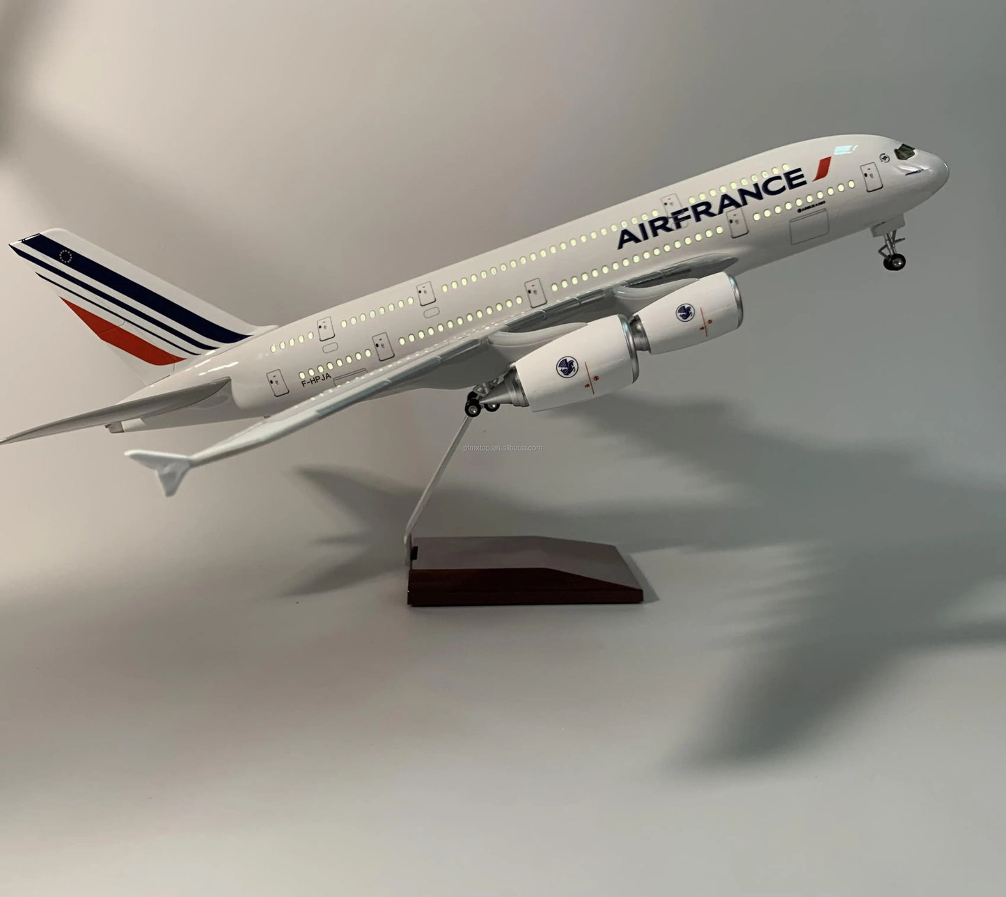Airbus A380 - Échelle 1:160 - Finition Premium