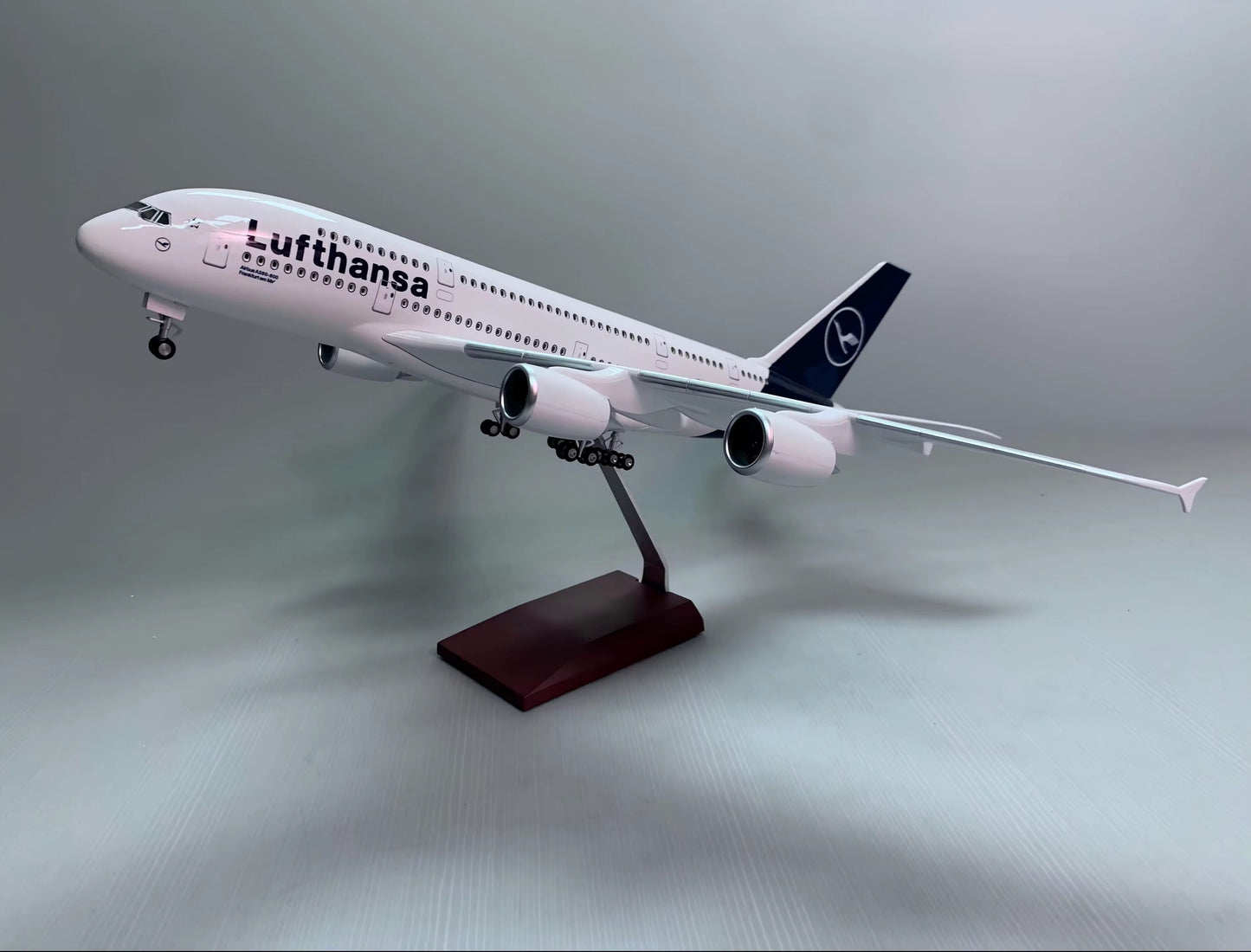 Airbus A380 - Échelle 1:160 - Finition Premium