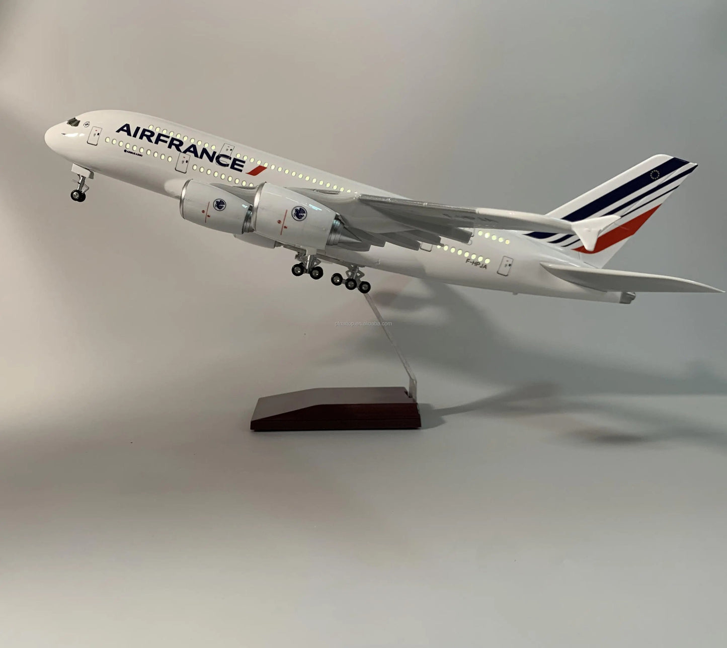 Airbus A380 - Échelle 1:160 - Finition Premium