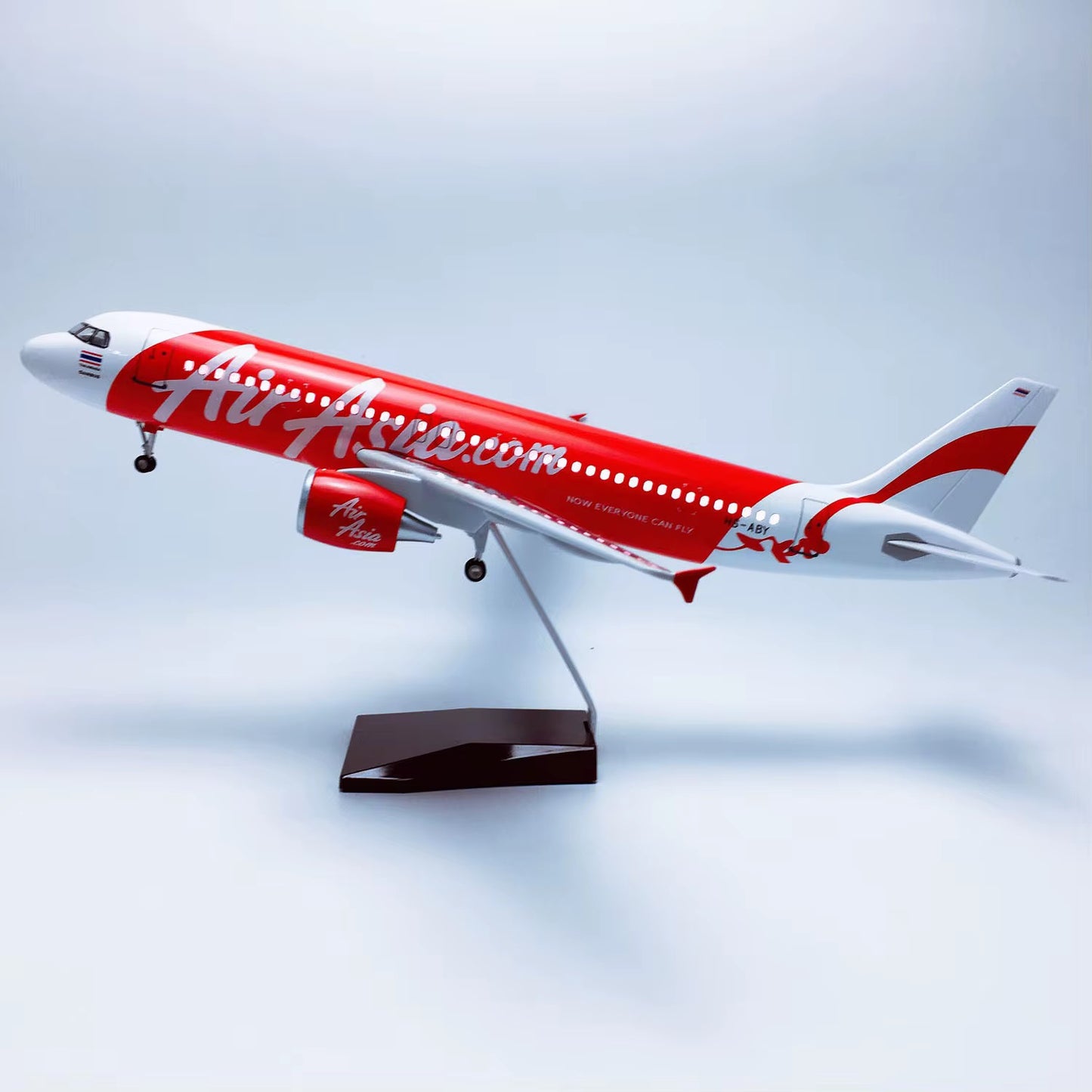 Airbus A320 et A320neo - Échelle 1:85 - Finition Premium