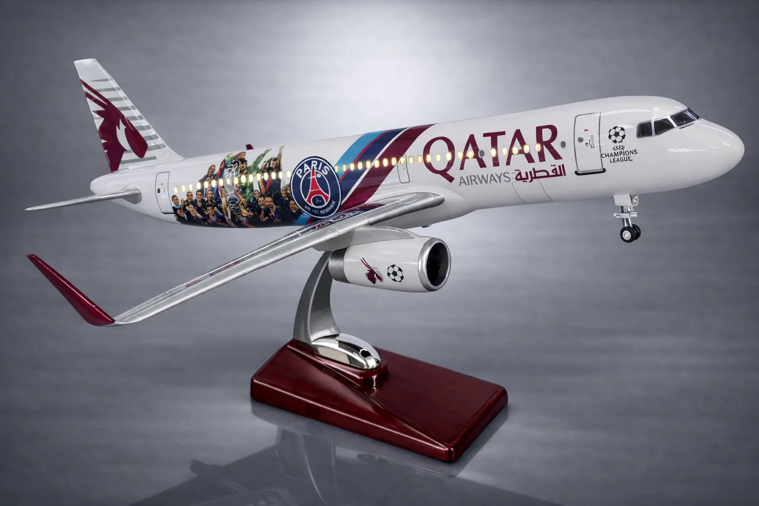 Airbus A320 Qatar 🇶🇦 PSG Livery edition League des champions 1:85 47 cm LED