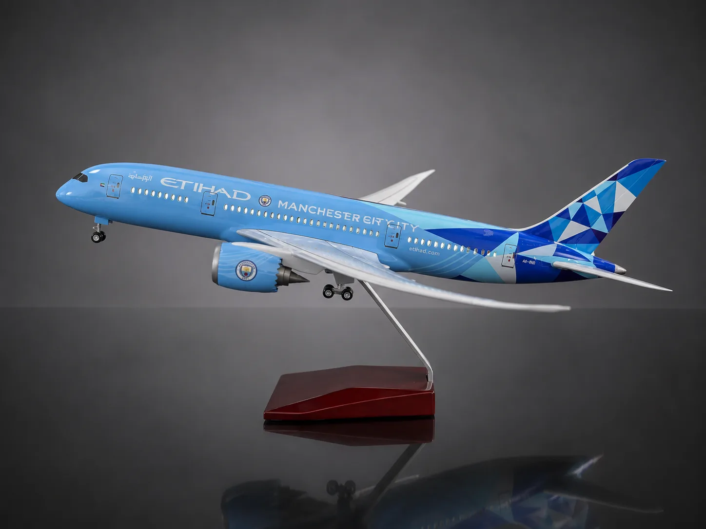 Boeing 787 Etihad livrée Manchester City1:130 43cm LED