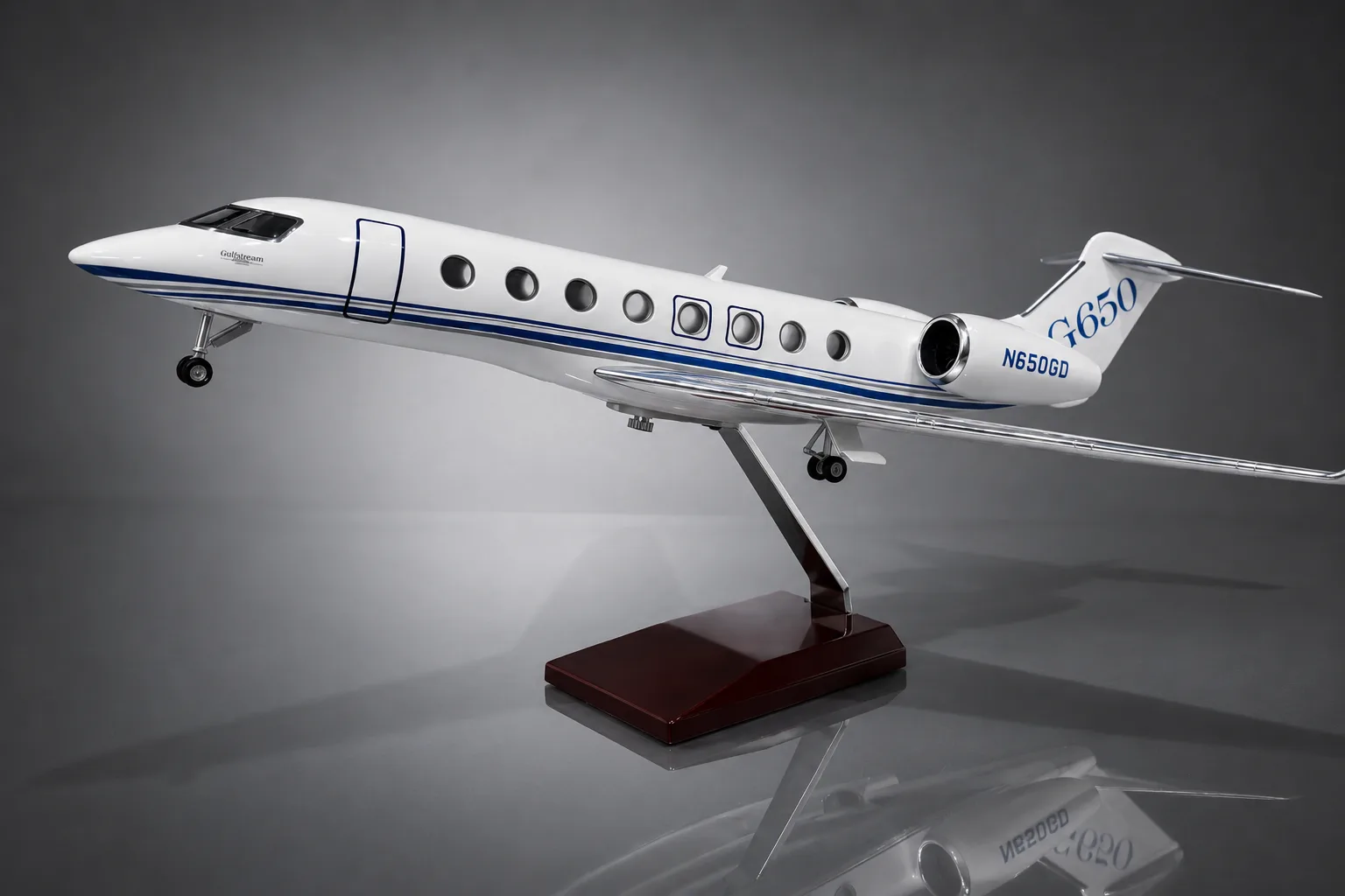 Gulfstream G650 prototype 1:75 46cm